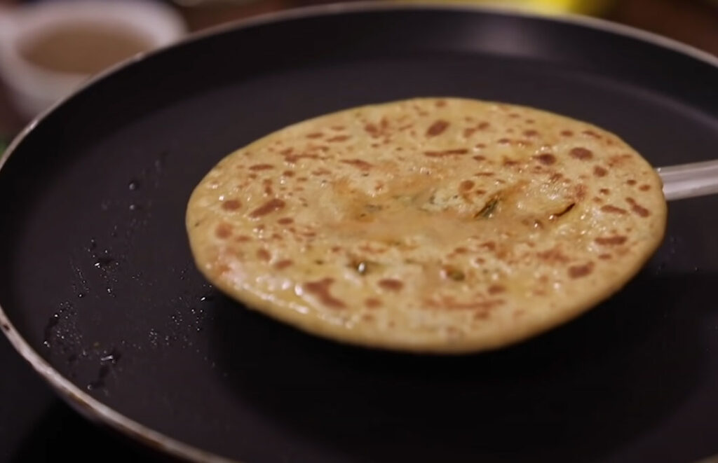 mooli paratha